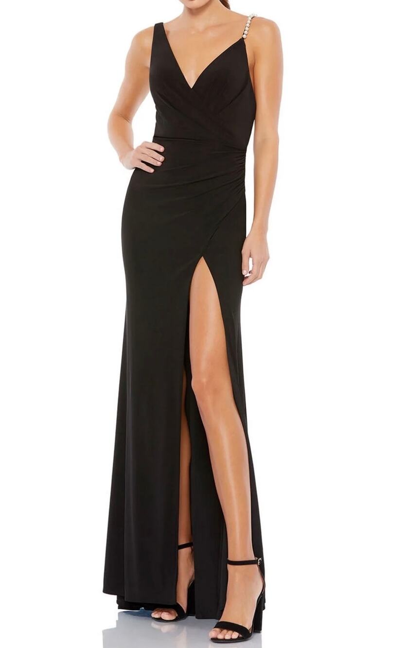MAC DUGGAL 26532 black pearl strap gown dress size 6